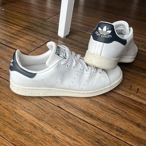 Stan Smith white and navy adidas shoes collegiate Navy